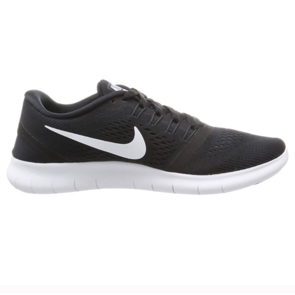 NIKE Free RN Black/White